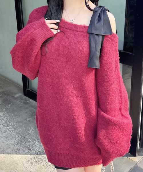 INGNI（イング）の「肩リボンワンショルシャギーチュニックニット（チュニック・レディース・アイボリー系3/チャコールグレー×ブラック/ワイン系4/ブルー系2・M）」の4枚目の写真