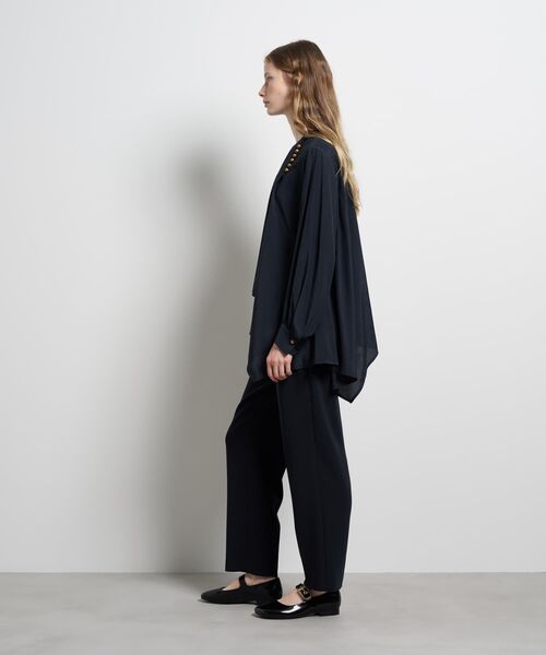 LANVIN en Bleu（ランバンオンブルー）の「トリアセローンフレアブラウス（シャツ/ブラウス・レディース・オフホワイト/ネイビー・38）」の4枚目の写真