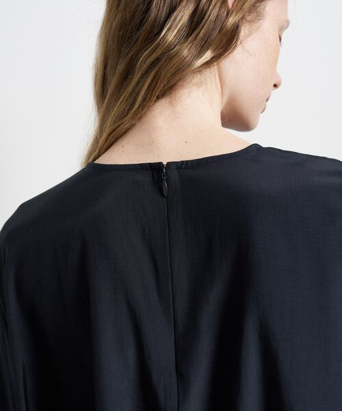 LANVIN en Bleu（ランバンオンブルー）の「トリアセローンフレアブラウス（シャツ/ブラウス・レディース・オフホワイト/ネイビー・38）」の10枚目の写真