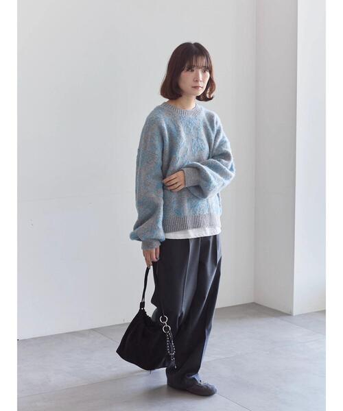 Samansa Mos2 blue（サマンサモスモスブルー）の「花柄シャギーニットプルオーバー（ニット/セーター・レディース・ブラック/オフホワイト/グレー・F）」の4枚目の写真