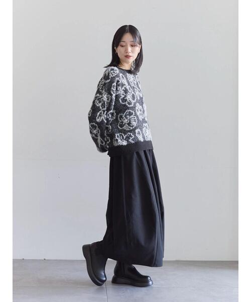 Samansa Mos2 blue（サマンサモスモスブルー）の「花柄シャギーニットプルオーバー（ニット/セーター・レディース・ブラック/オフホワイト/グレー・F）」の15枚目の写真
