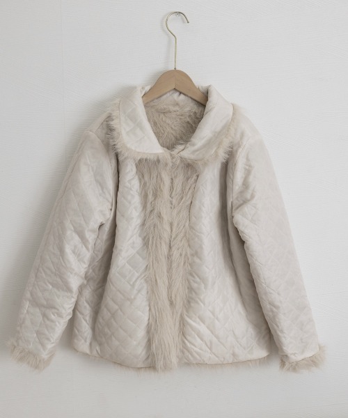 Miniministore(ミニミニストア)の「ふわふわフェイクファージャケットビッグ襟(ブルゾン・レディース・グレー/ブラック/ライトベージュ/ダークグレー/ホワイト・FREE)」の21枚目の写真