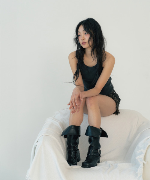 ZIZEMUSEUM（ジゼミュージアム）の「GARMENT DYING HALTER NECK SLEEVLESS (CHARCOAL GRAY)（Tシャツ/カットソー・レディース・その他・SMALL/MEDIUM）」の3枚目の写真