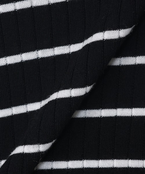 CINOH(チノ)の「BORDER TURTLE NECK TIGHT KNIT(ニット/セーター・レディース・ブラック・36/38)」の7枚目の写真