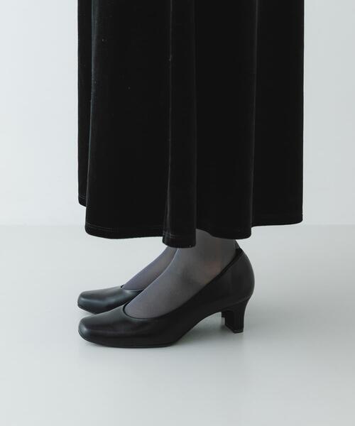 RODE SKO(ロデスコ)の「『MADE IN JAPAN』シンプルヒールパンプス(パンプス・レディース・ライトベージュ/ブラック・38/36/37)」の5枚目の写真