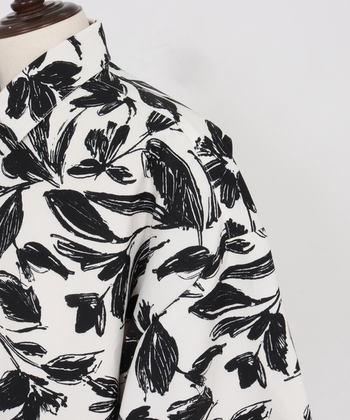 Jih Nunc（ジーヌンク）の「mhs2494-ワントーンフラワープリントシャツ(JIH-R1164)（シャツ/ブラウス・メンズ・ホワイト/カーキ/グレー・L/M/S）」の5枚目の写真