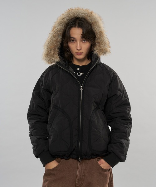 WISH FOR EVER（ウィッシュフォーエバー）の「【 3color/ 3size 】2WAY DRAW CODE QUILTING FAKE FUR HOOD JACKET（ブルゾン・メンズ・ブラック/カーキ/ライトブルー・MEDIUM/SMALL/LARGE）」の13枚目の写真