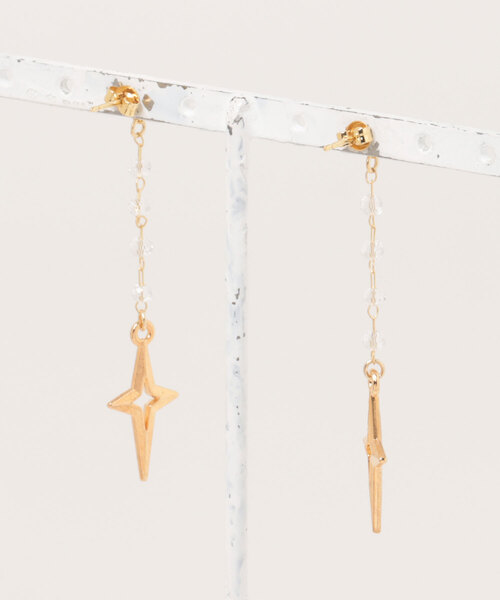 tone（トーン）の「【TOMEI LAB】キラキラ チャーム ピアス(MA)（ピアス（両耳用）・レディース・ゴールド・FREE）」の9枚目の写真