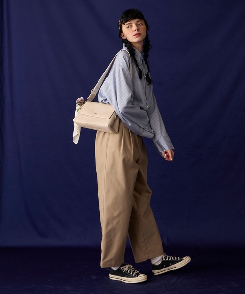 BONLECILL Marche(ボンルシールマルシェ)の「【BONLECILL Marche】2wayフラップショルダーバッグ/ボディバッグ(ショルダーバッグ・レディース・アイボリー/ブラック/キャメル/グレー・FREE)」の11枚目の写真