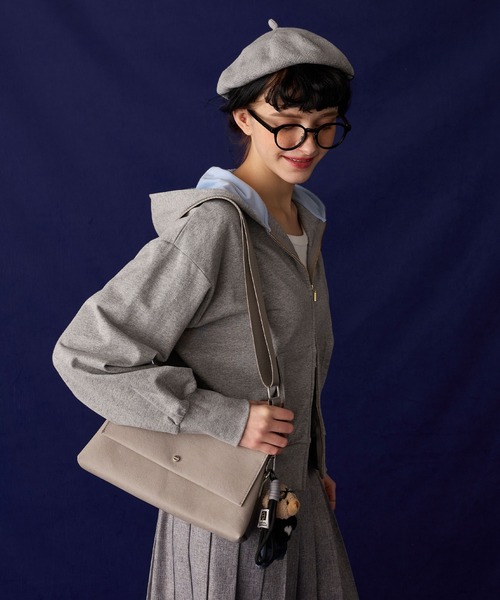 BONLECILL Marche(ボンルシールマルシェ)の「【BONLECILL Marche】2wayフラップショルダーバッグ/ボディバッグ(ショルダーバッグ・レディース・アイボリー/ブラック/キャメル/グレー・FREE)」の21枚目の写真