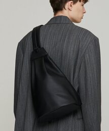 NATIONAL PUBLICITY（ナショナルパブリシテイ）の「タホ WR レザー スリングバック ブラック（メッセンジャーバッグ）」