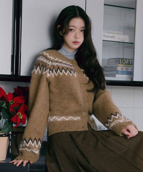 ROUND COWICHAN CARDIGAN BROWN