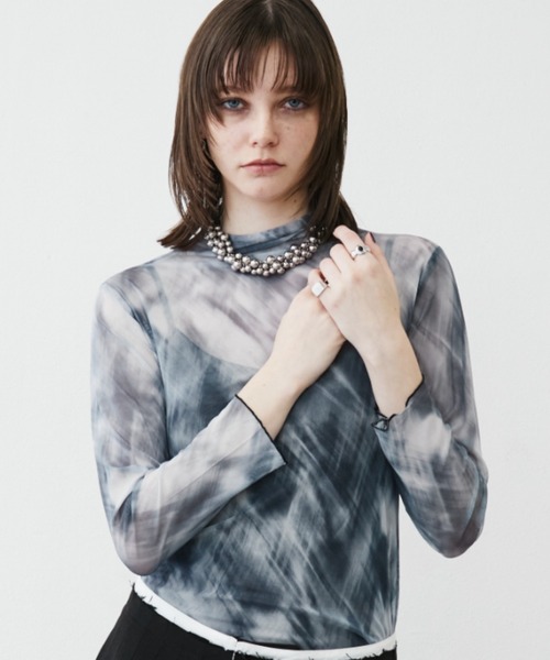 MONOe（モノエ）の「【ロングシーズン活躍】アソート柄ハイネックシアートップス（シャツ/ブラウス・レディース・ブルー/グレー/ブラック・FREE）」の9枚目の写真