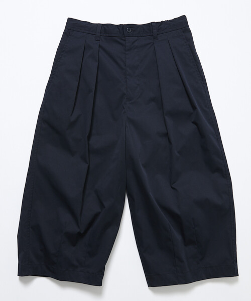 FREAK'S STORE(フリークスストア)の「限定展開 Easy Care Fabric ワイドシルエット ポリチノ ツータック スリークウォーター バレルショーツ(その他パンツ・メンズ・チャコールグレー/ネイビー/ベージュ/ブラック/オリーブ・LARGE/MEDIUM/SMALL)」の16枚目の写真