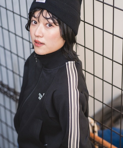 CONVERSE(コンバース)の「【CONVERSE/コンバース】【最旬トラックジャケット】ラインスリーブジャケット トリコット素材 スポーツMIX(ジャージ・レディース・ブラック/アイボリー/ブルー/グレー・LARGE/MEDIUM)」の12枚目の写真