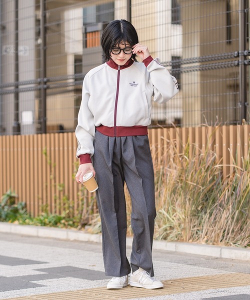 CONVERSE(コンバース)の「【CONVERSE/コンバース】【最旬トラックジャケット】ラインスリーブジャケット トリコット素材 スポーツMIX(ジャージ・レディース・ブラック/アイボリー/ブルー/グレー・LARGE/MEDIUM)」の19枚目の写真
