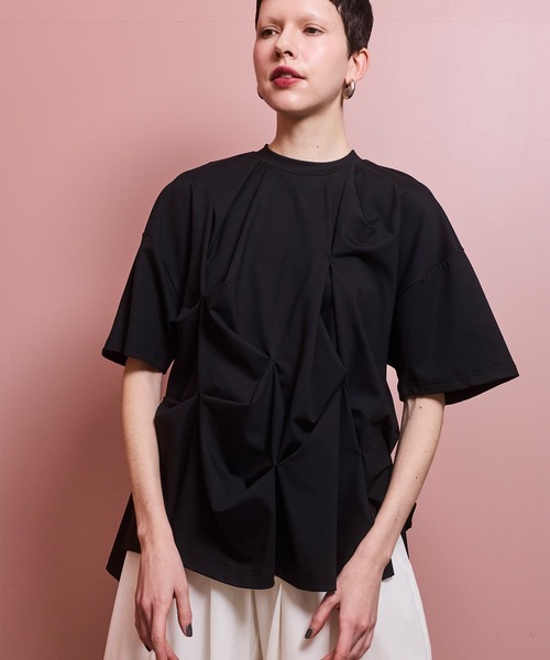 OMMO TUCK DRAPE T-SH 半袖 ブラック TUCK DRAPE T-SH（Tシャツ/カットソー）｜OMMO（オーエムエムオー）の