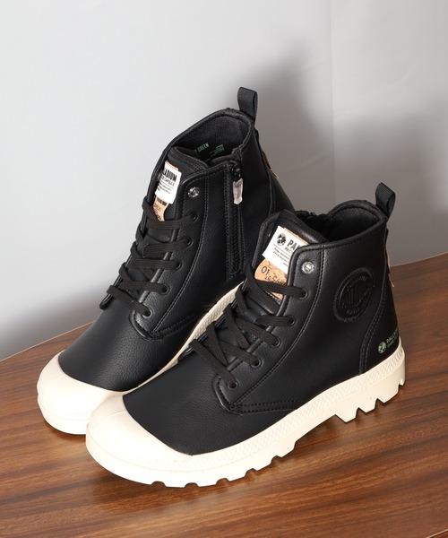 PALLADIUM（パラディウム）の「PAMPA HI RE-VEGN LTH パンパ ハイ リビーガン ブーツ（ブーツ・メンズ・ブラック/ホワイト・23.5cm/24cm/24.5cm/25cm/25.5cm/26.5cm/27cm/27.5cm/28cm/29cm/22.5cm）」の2枚目の写真