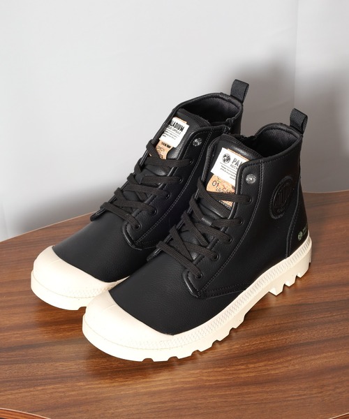 PALLADIUM（パラディウム）の「PAMPA HI RE-VEGN LTH パンパ ハイ リビーガン ブーツ（ブーツ・メンズ・ブラック/ホワイト・23.5cm/24cm/24.5cm/25cm/25.5cm/26.5cm/27cm/27.5cm/28cm/29cm/22.5cm）」の4枚目の写真