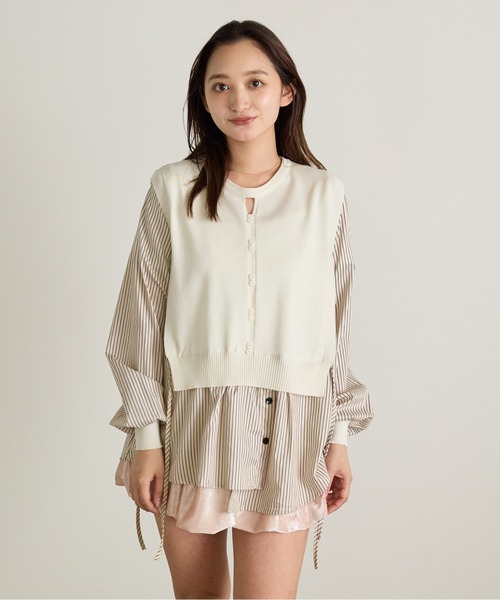 Siel(シエル)の「ボタン付きニットベスト シャツドッキングトップス(シャツ/ブラウス・レディース・ホワイト/ブラウン/ブラック・FREE)」の8枚目の写真
