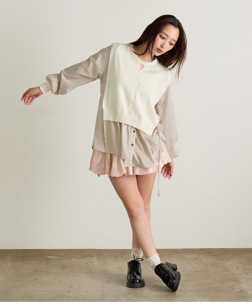 Siel(シエル)の「ボタン付きニットベスト シャツドッキングトップス(シャツ/ブラウス・レディース・ホワイト/ブラウン/ブラック・FREE)」の13枚目の写真