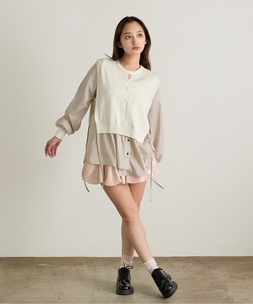Siel(シエル)の「ボタン付きニットベスト シャツドッキングトップス(シャツ/ブラウス・レディース・ホワイト/ブラウン/ブラック・FREE)」の17枚目の写真