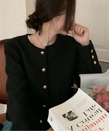 金ボタン」に該当するノーカラージャケット（ミドル丈）ファッション