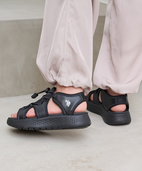 U.S. POLO ASSN.(ユーエスポロアッスン)の「【U.S. POLO ASSN.】ボリュームソール ワンポイント サンダル(サンダル・レディース・ブラック/ライトベージュ・22.5cm/23cm/23.5cm/24cm/24.5cm/25cm/25.5cm)」の19枚目の写真