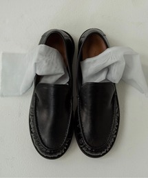 eim（エイム）の「gathered toe accent loafer / ギャザードトゥアクセントローファー（ローファー）」