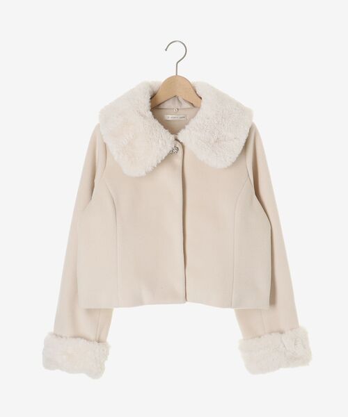 MAJESTIC LEGON(マジェスティックレゴン)の「マルチWAYファー×ビジューコート(その他アウター・レディース・アイボリー・MEDIUM)」の11枚目の写真