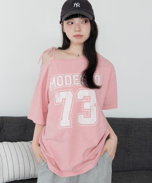 WEGO(ウィゴー)の「WEGO/2WAYグラフィックワンショルBIGT(Tシャツ/カットソー・レディース・その他6/その他4/その他1/その他2/その他3/その他5/その他8/その他7/その他9/その他11/その他12/その他10/その他13・FREE)」の5枚目の写真