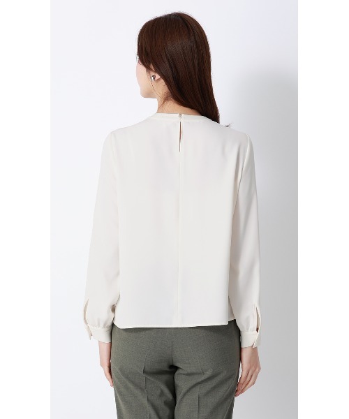 AOYAMA（アオヤマ）の「生地の落ち感と美しいドレープ性を利用したボウタイ風タックブラウス（シャツ/ブラウス・レディース・ピンク/ホワイト/ミント・LL/L/M/S）」の6枚目の写真