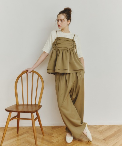 OLUN(オルン)の「front gathered ruffle bustier/フロントギャザーフリルビスチェ【セットアップ可】(その他トップス・レディース・ブラウン/アイボリー・FREE)」の5枚目の写真