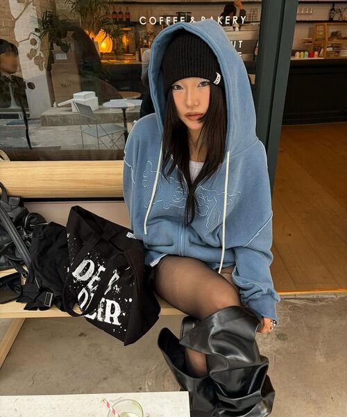 DEARMYDEER(ディアマイディア)の「ペイントドロップショルダーバッグ(ブラック)(ショルダーバッグ・レディース・その他・FREE)」の4枚目の写真