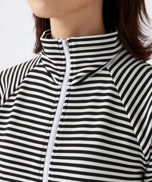 FILA(フィラ)の「【FILA:フィラ】レディースプリントタンキニ水着4点セット UV遮蔽率90%以上 挿入式カップ(水着・レディース・ブラック/ネイビー・SMALL/MEDIUM/LARGE/X-LARGE)」の6枚目の写真
