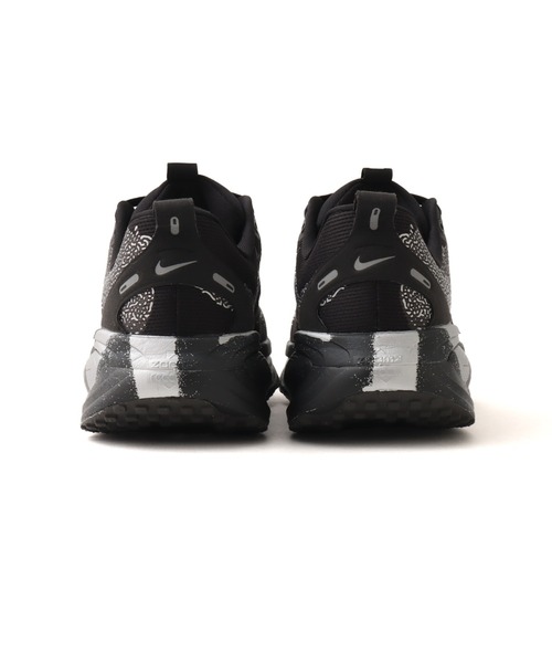 NIKE（ナイキ）の「NIKE ZOOM VOMERO 18 DSRPT / ナイキ ズーム ボメロ 18 DSRPT 【SP】（スニーカー・メンズ・ブラック・26.0cm/25.5cm/30.0cm/29.0cm/28.5cm/28.0cm/27.5cm/27.0cm/26.5cm）」の5枚目の写真