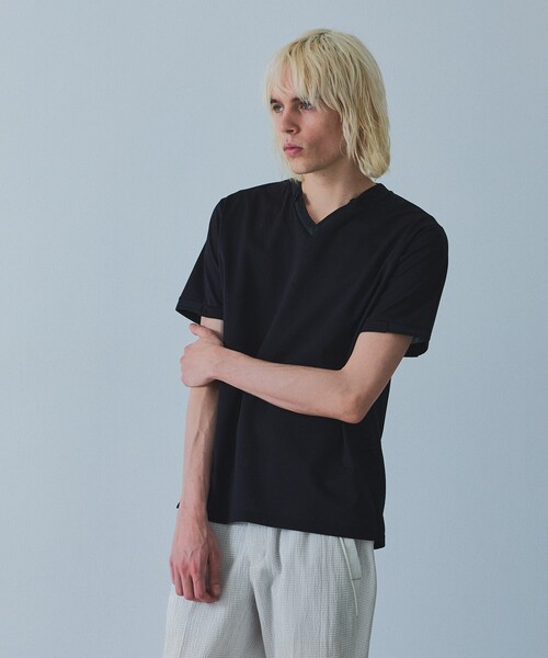 5351 POUR LES HOMMES(ゴーサンゴーイチプールオム)の「フィンリーチェック ジャガード VネックTシャツ(Tシャツ/カットソー・メンズ・ブラック/ストライプ・50/48/46/44)」の18枚目の写真