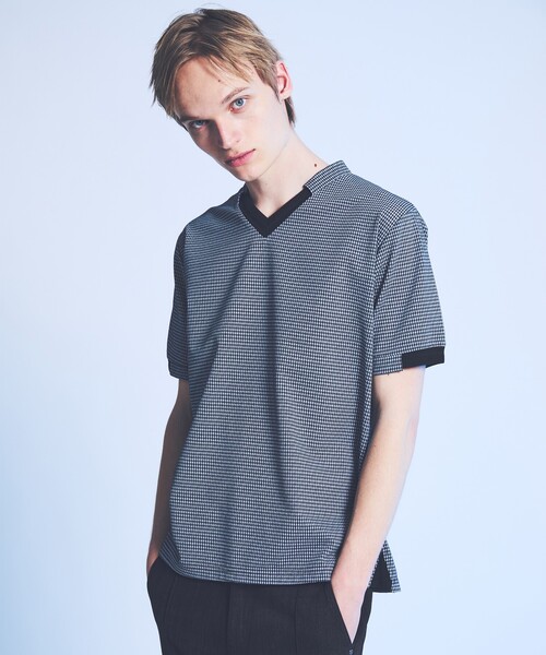 5351 POUR LES HOMMES(ゴーサンゴーイチプールオム)の「フィンリーチェック ジャガード VネックTシャツ(Tシャツ/カットソー・メンズ・ブラック/ストライプ・50/48/46/44)」の6枚目の写真