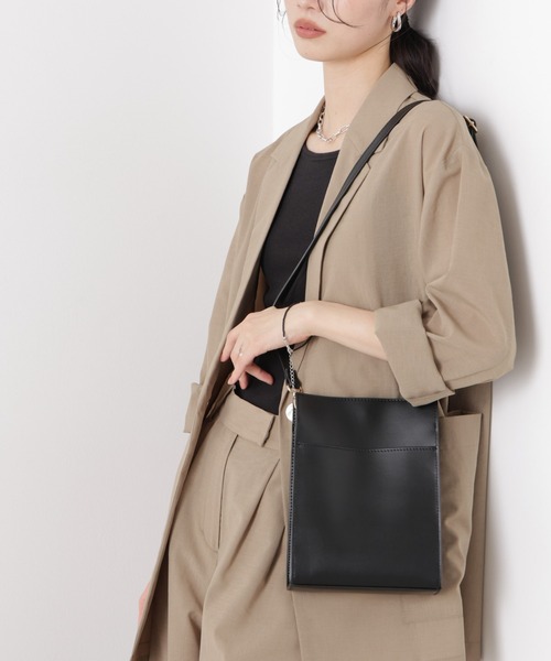 NANO universe（ナノユニバース）の「スクエアミニショルダーバッグ（ショルダーバッグ・レディース・ブラック/グレー系その他4・F）」の7枚目の写真