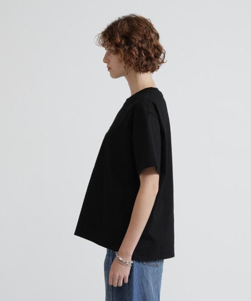 AVIREX(アヴィレックス)の「《WEB&DEPOT限定》CORE LOGO EMBROIDERY T-SHIRT(Tシャツ/カットソー・レディース・ホワイト系2/ブラック/ネイビー/イエロー・F)」の16枚目の写真