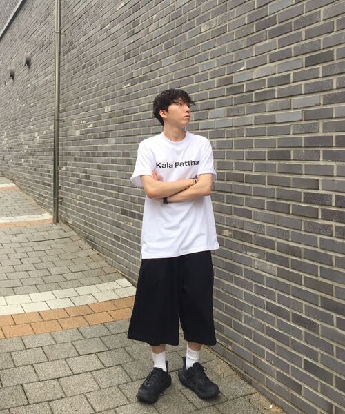 KALAPATTHAR(カラパタール)の「シグネチャーロゴ ルーズフィット Tシャツ - ホワイト(Tシャツ/カットソー・メンズ・その他・MEDIUM/LARGE/X-LARGE)」の10枚目の写真