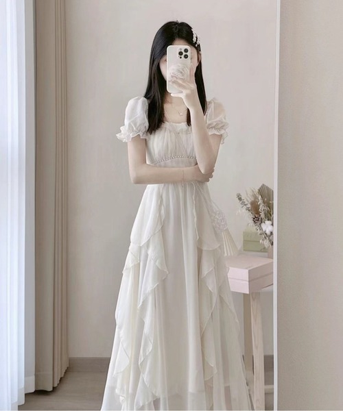 CHUL(チュル)の「シアーフリルティアードロングワンピース(ワンピース・レディース・ピンク/ホワイト・LARGE/MEDIUM/SMALL)」の4枚目の写真