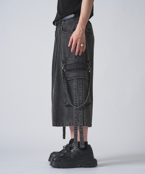 狐独（コドク）の「ケミカルウォッシュデニムショートパンツ（デニムパンツ・メンズ・ブラック/ブルー・MEDIUM/SMALL/LARGE）」の12枚目の写真