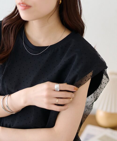 DISCOAT(ディスコート)の「チュール使いバルーンフレンチ(Tシャツ/カットソー・レディース・ブラック/ブラック系その他/オフホワイト・FREE)」の11枚目の写真