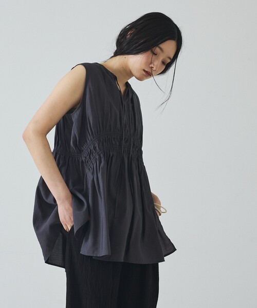 abahouse mavie(アバハウスマヴィ)の「【前後2WAY】シャーリングブラウス(シャツ/ブラウス・レディース・ホワイト/チャコールグレー/クリーム・フリー)」の13枚目の写真