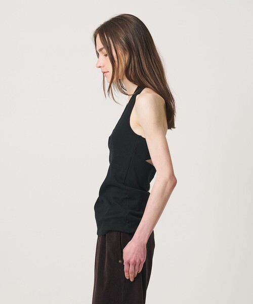 ATTISESSION(アティセッション)の「<ATTISESSION>バックタイ ホルターネック トップス(Tシャツ/カットソー・レディース・ブラック/グレー系・FREE)」の4枚目の写真