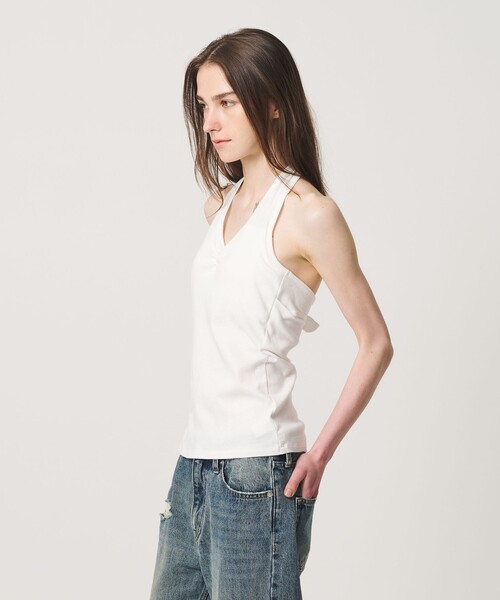 ATTISESSION(アティセッション)の「<ATTISESSION>バックタイ ホルターネック トップス(Tシャツ/カットソー・レディース・ブラック/グレー系・FREE)」の12枚目の写真