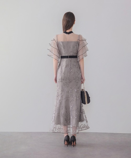 Leja(レジャ)の「【LEJA】ハイネックパイピングシアーチュールスリーブスパンコールリーフマーメイドワンピースドレス美脚効果結婚式 パーティードレス 成人式 二次会 同窓会 お呼ばれ オケージョン 20代 30代(ドレス・レディース・グレー/ブラック・SMALL/MEDIUM)」の6枚目の写真