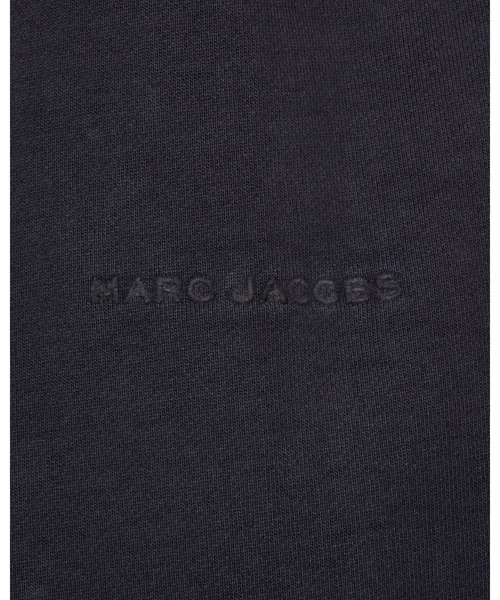 MARC JACOBS(マークジェイコブス)の「【NEW】POP J MARC CROPPED ZIP-UP/ポップ Jマーク クロップド ジップアップ(パーカー・レディース・ブラック×ゴールド・M/S/XS)」の8枚目の写真