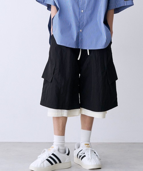 SeeSew(シーソー)の「【UNISEX】LAYERD WIDE SHORTPANTS/レイヤードワイドショートパンツ(その他パンツ・メンズ・グレー/ブラック/ネイビー・M/L)」の1枚目の写真